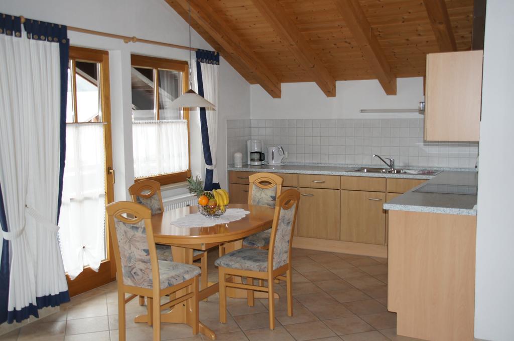 Ferienwohnungen Ellen Müller Fischen im Allgäu Zimmer foto